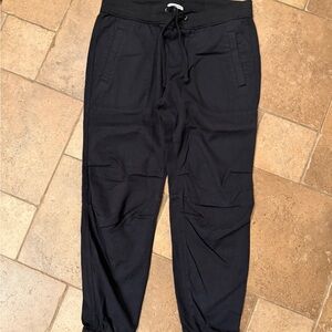 Women’s James Perse black drawstring jogger pants size 2